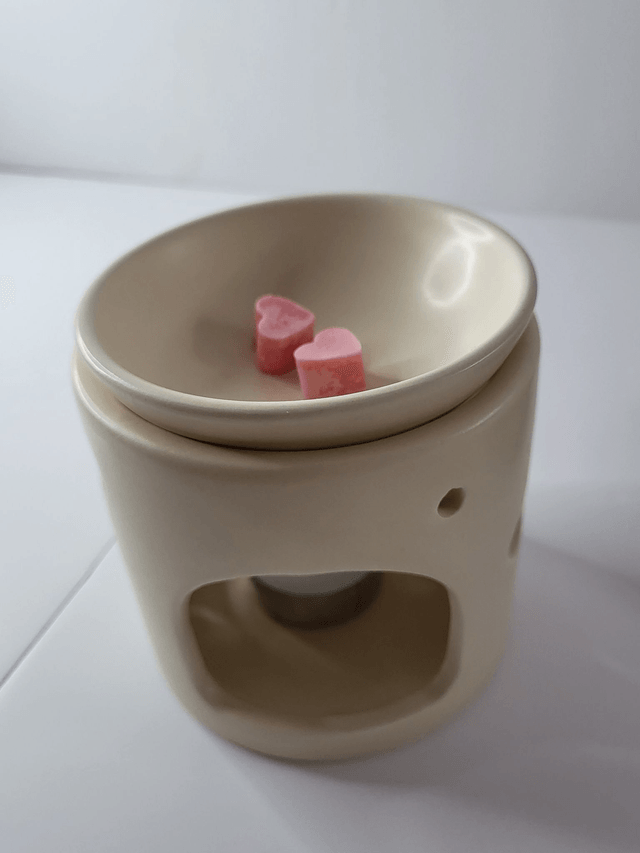 Bougie Ours, parfum fruit rouge sous sa cloche en verre